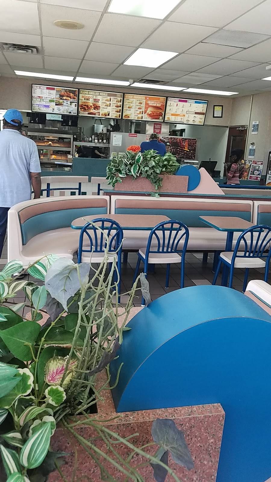 Burger King | restaurant | 120 Merriman Rd, Westland, MI 48186, USA | 7347296137 OR +1 734-729-6137