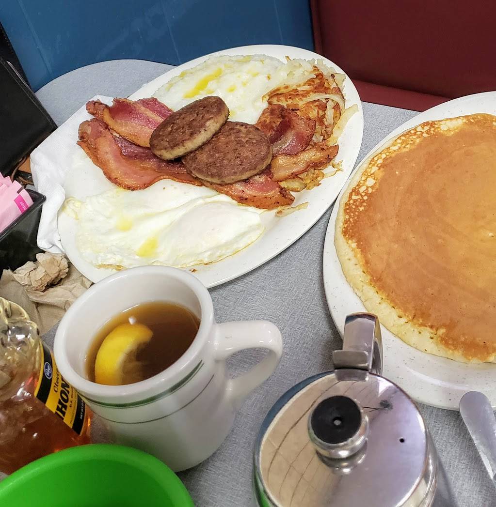 Franks Grill | restaurant | 5901 Clinton Dr, Houston, TX 77020, USA | 7136744571 OR +1 713-674-4571