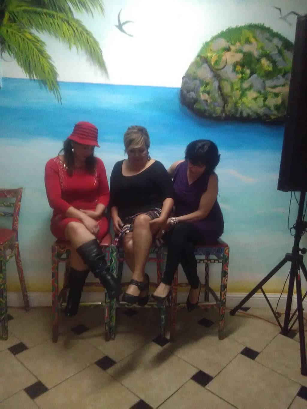 Nuevo Vallarta Restaurant | restaurant | 2201 Northgate Blvd, Sacramento, CA 95833, USA | 9165679870 OR +1 916-567-9870