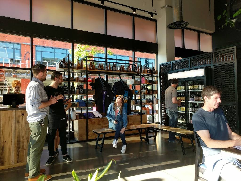 Breakside Brewery - NW Slabtown | restaurant | 1570 NW 22nd Ave, Portland, OR 97210, USA | 5034447597 OR +1 503-444-7597