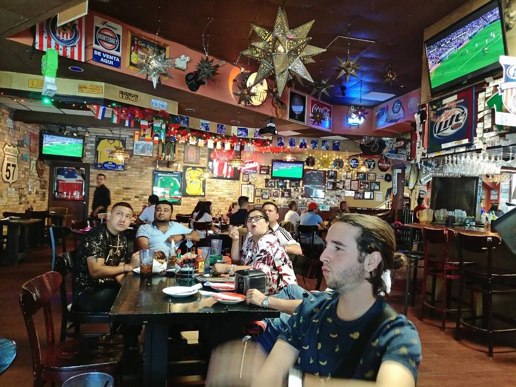 Paparruchos | restaurant | 3055 Sage Rd, Houston, TX 77056, USA | 7132123177 OR +1 713-212-3177