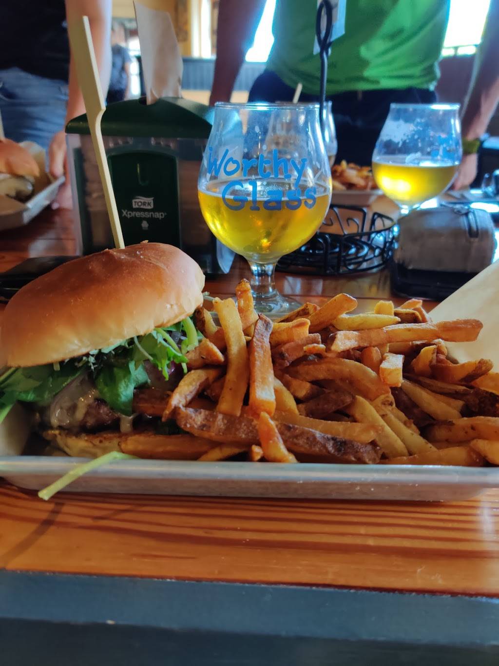 The Worthy Burger Too | restaurant | 114 Mad River Green, Waitsfield, VT 05673, USA | 8024962575 OR +1 802-496-2575