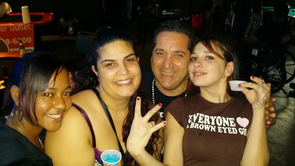 Hometowne Sports Grill | restaurant | 4543 Pleasant Hill Rd, Kissimmee, FL 34759, USA | 4074835943 OR +1 407-483-5943