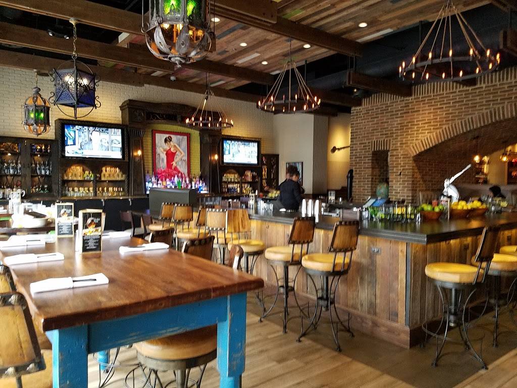 Uncle Julios Mexican From Scratch | restaurant | 5 Woodfield Mall space f-315, Schaumburg, IL 60173, USA | 6306355500 OR +1 630-635-5500