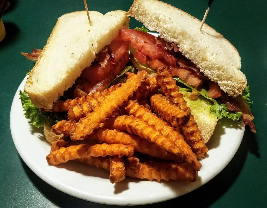 The Fireside Bar & Grill | restaurant | 7611 County Rd 311, Sellersburg, IN 47172, USA | 8122465456 OR +1 812-246-5456