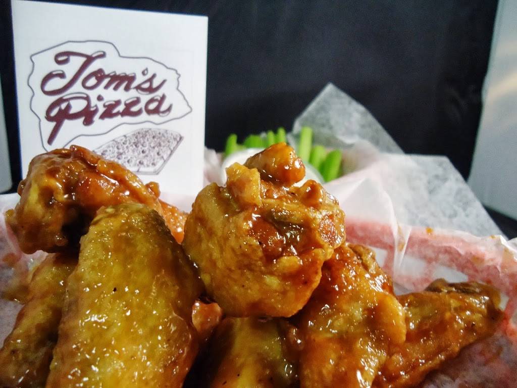 Toms Pizza Shop | restaurant | 140 E Rich Ave, DeLand, FL 32724, USA | 3867382511 OR +1 386-738-2511