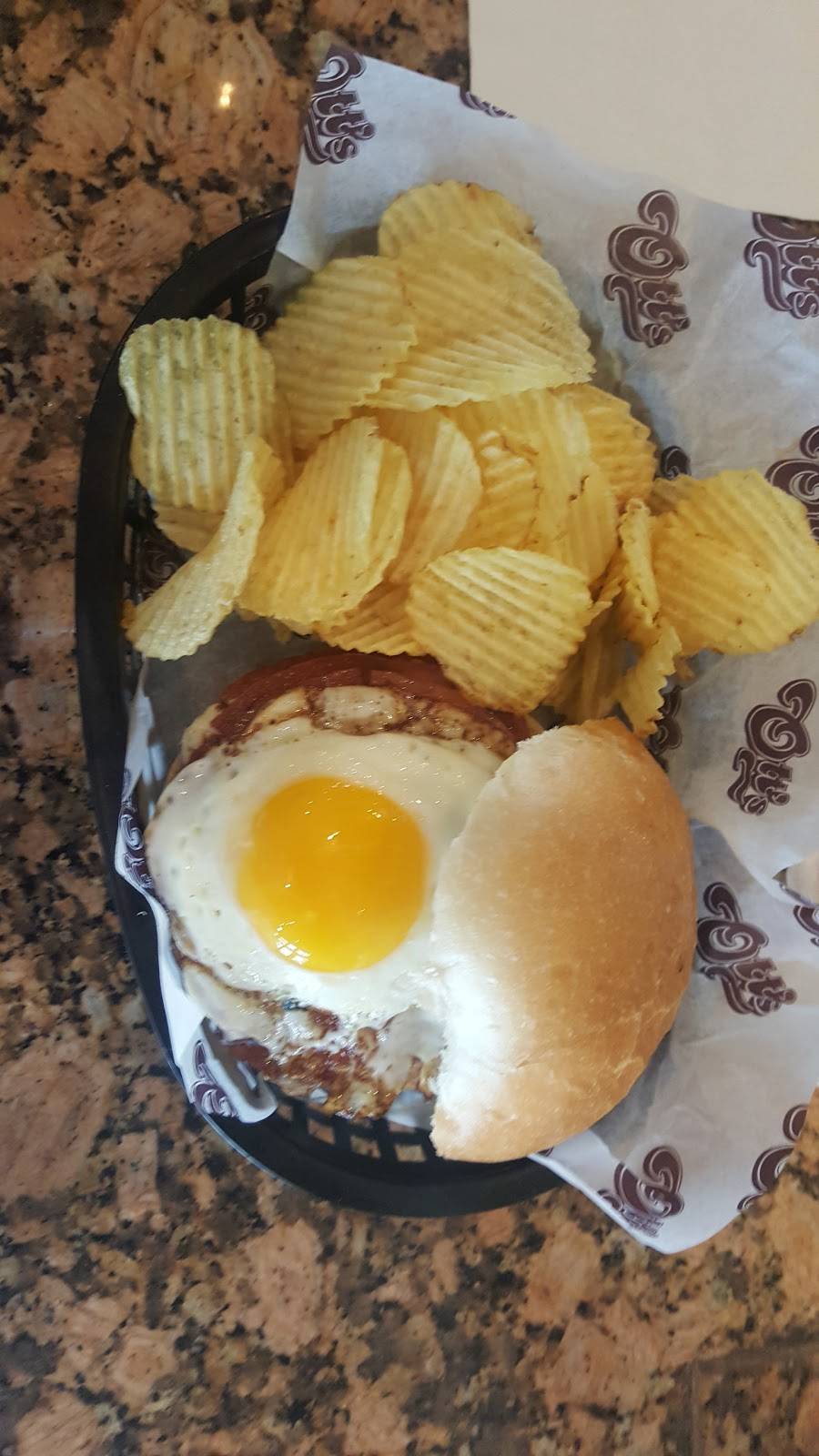 Otts Green Top Inn | restaurant | 588 NJ-73, West Berlin, NJ 08091, USA | 8567673534 OR +1 856-767-3534