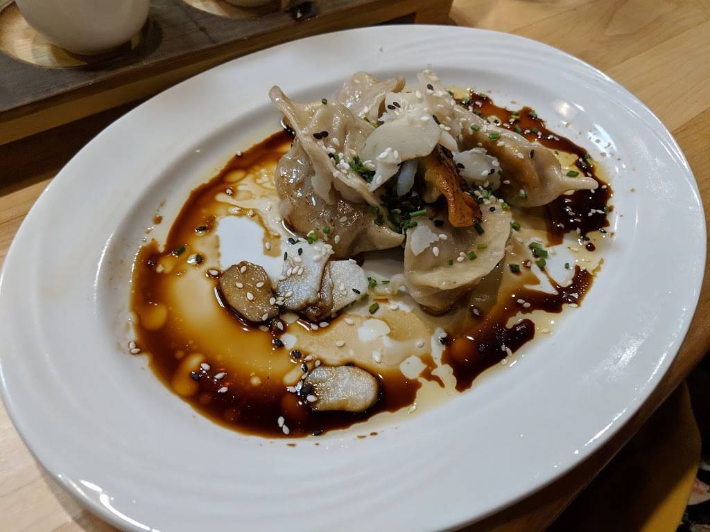 Lucky Dumpling | restaurant | 26 S Wahsatch Ave, Colorado Springs, CO 80903, USA | 7194185843 OR +1 719-418-5843