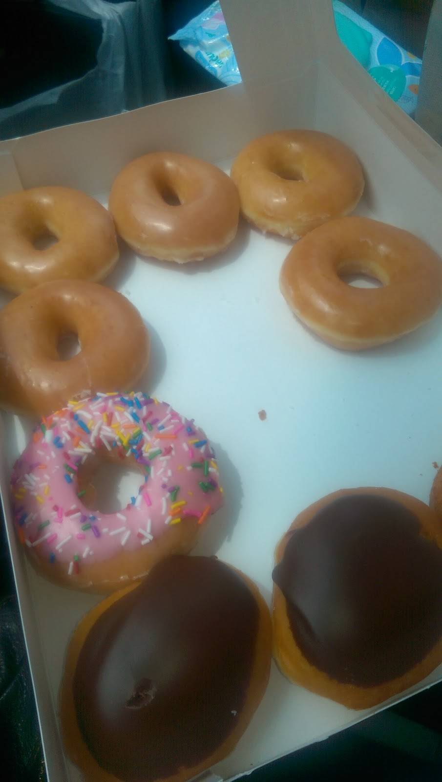 Krispy Kreme | bakery | 10781 Alpharetta Hwy, Roswell, GA 30076, USA | 7709987615 OR +1 770-998-7615