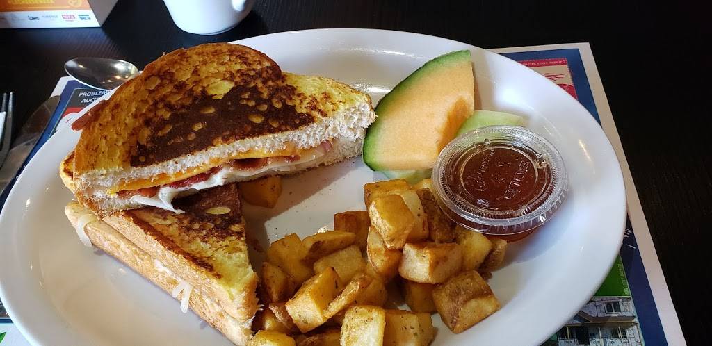 Quebec Broue | restaurant | 6075 Boulevard Wilfrid-Hamel, LAncienne-Lorette, QC G2E 2H7, Canada | 4188710550 OR +1 418-871-0550