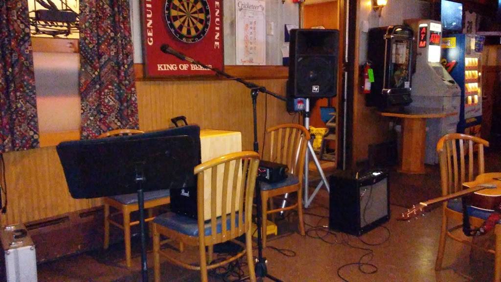 Difillipos Brick Yard Bar & Grill | restaurant | 163 Blossom St, Lynn, MA 01902, USA | 7815959468 OR +1 781-595-9468