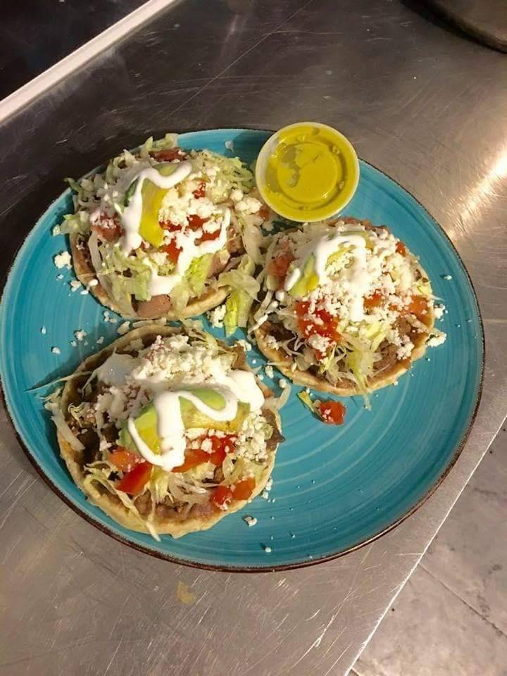 Taqueria El Pasito | restaurant | 2004 Bayou Blue Rd, Houma, LA 70364, USA | 9853033276 OR +1 985-303-3276