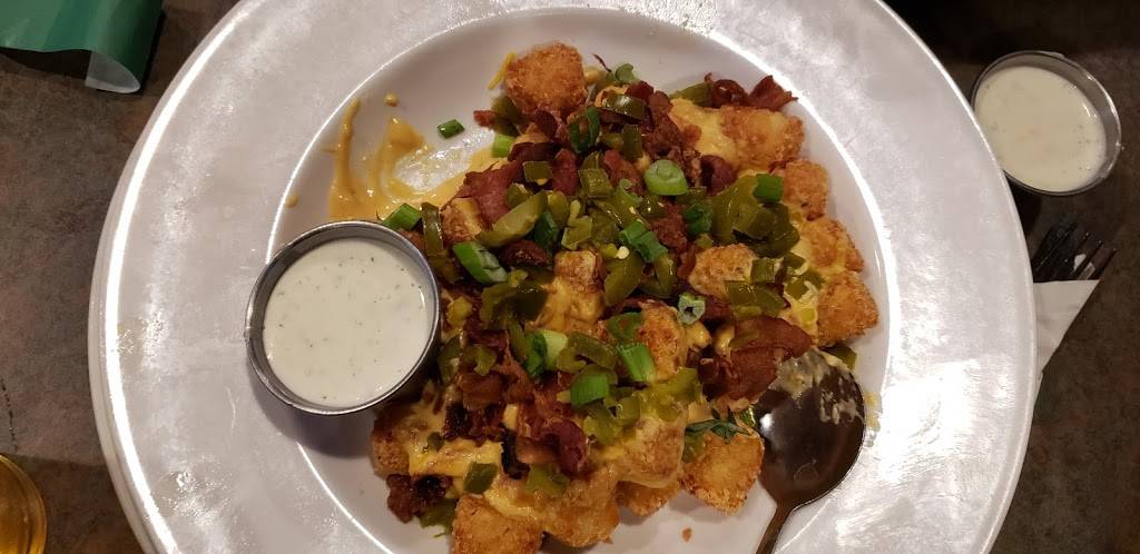 Vine Tavern & Eatery - Coralville | restaurant | 39 2nd Ave, Coralville, IA 52241, USA | 3193387770 OR +1 319-338-7770