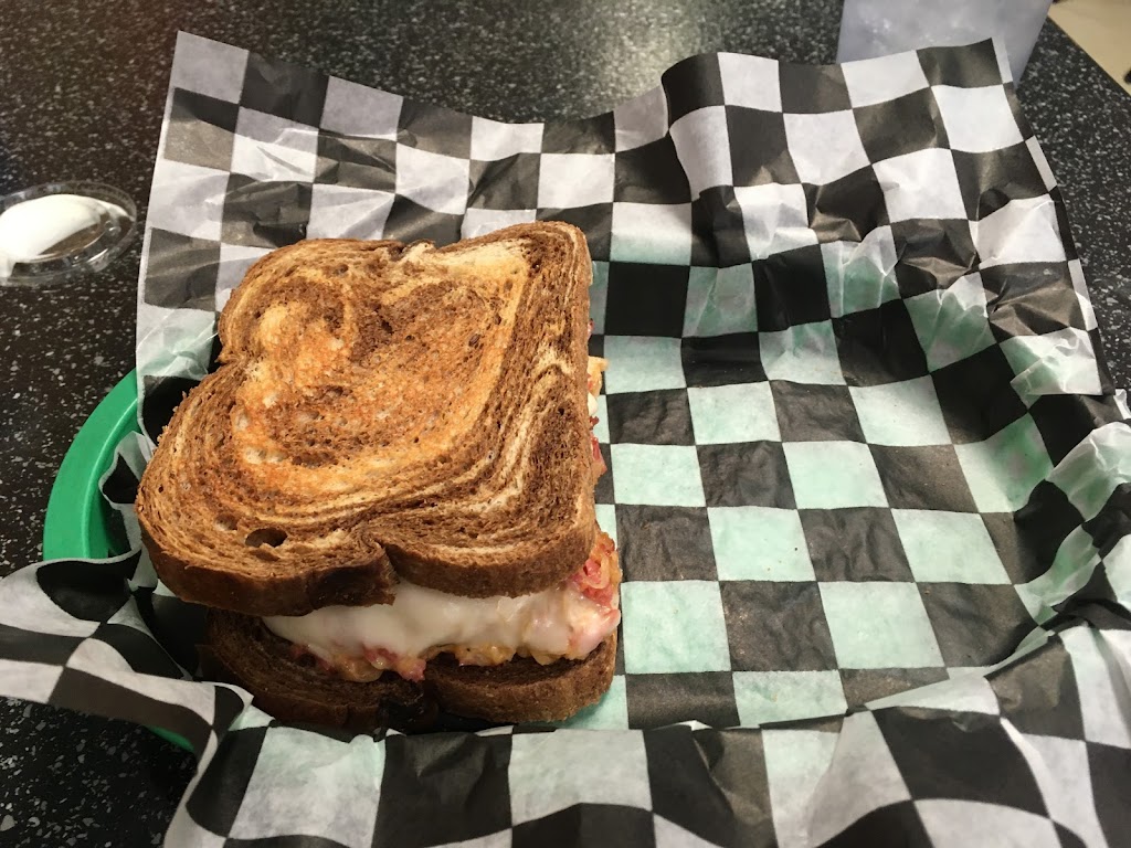 Exit 14 Restaurant | restaurant | 512 Maple St, Gypsum, KS 67448, USA | 7855778921 OR +1 785-577-8921