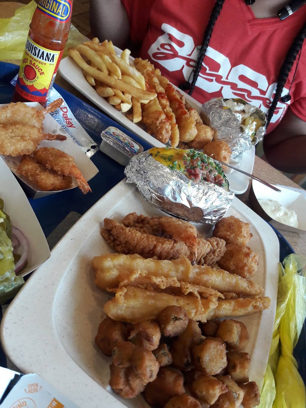 Captain Ds | restaurant | 4287 GA-20, Buford, GA 30518, USA | 7709453730 OR +1 770-945-3730