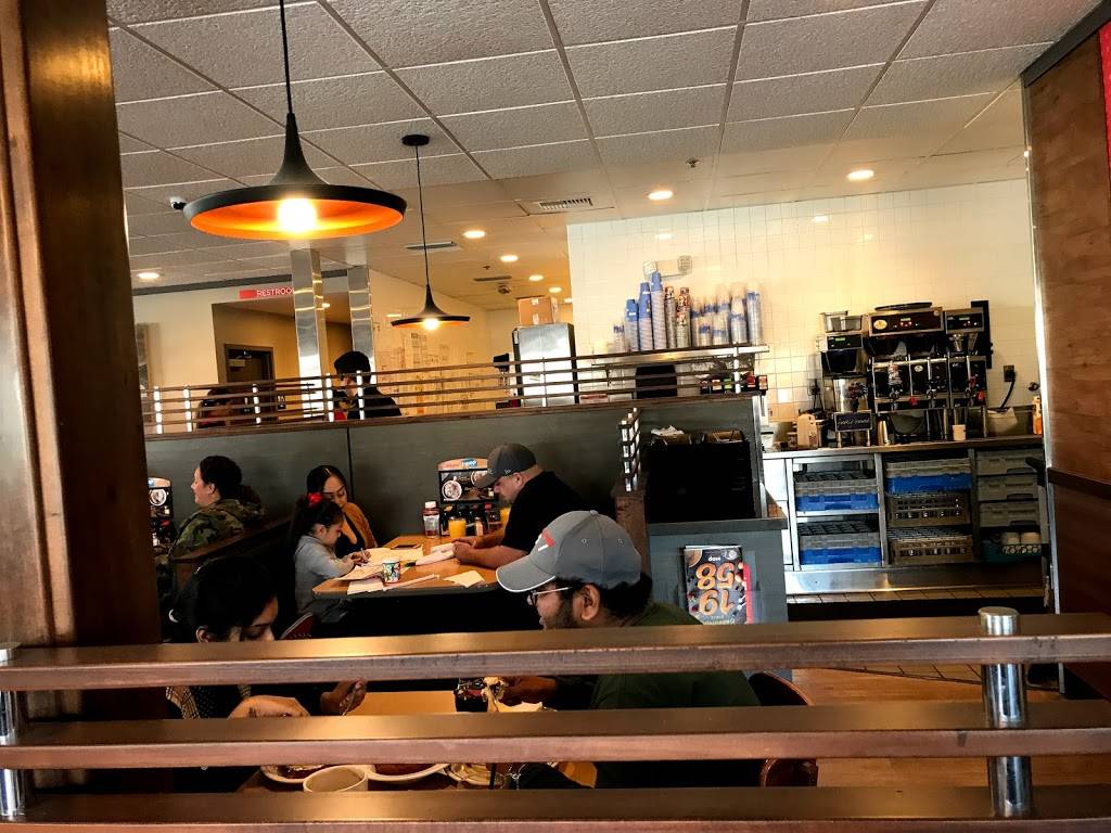 IHOP | restaurant | 2050 N Bellflower Blvd, Long Beach, CA 90815, USA | 5627994467 OR +1 562-799-4467