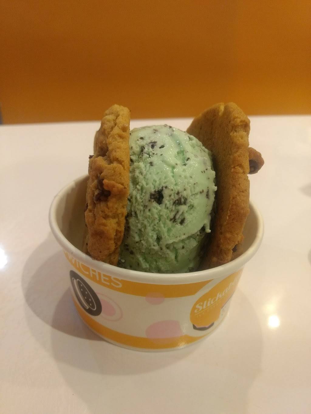 slickables ice cream sandwich | restaurant | 1223 University Ave #100, Riverside, CA 92507, USA | 4804094591 OR +1 480-409-4591