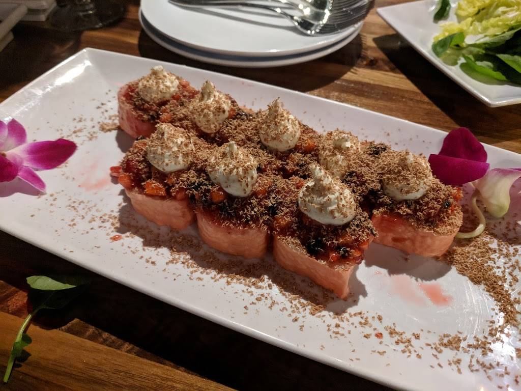 MORA Asian Kitchen | restaurant | 201 Harrison St, Oak Park, IL 60304, USA | 7086134546 OR +1 708-613-4546