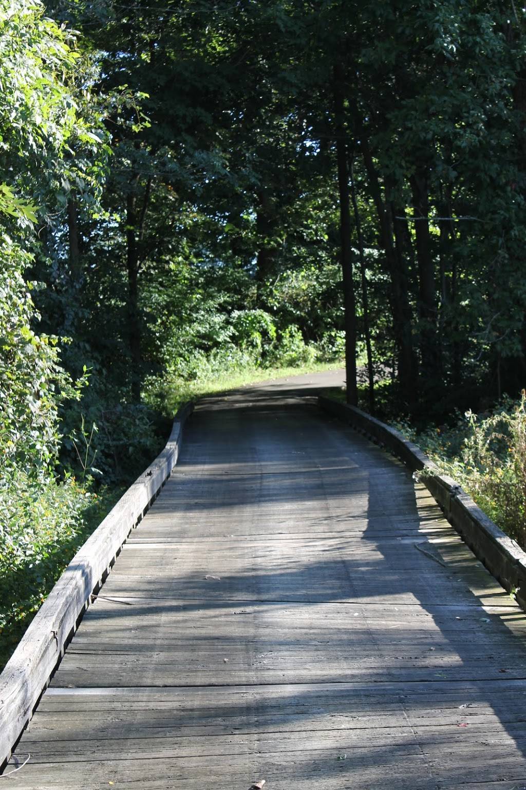 Railside Golf Club | restaurant | 2500 76th St SW, Byron Center, MI 49315, USA | 6168781140 OR +1 616-878-1140