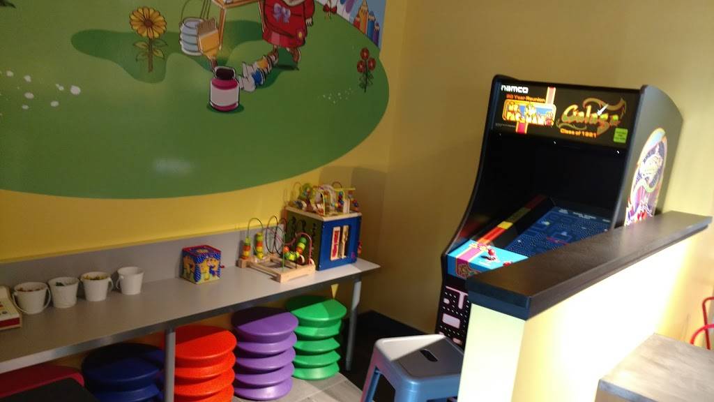 Chubbys Cheesesteaks Bayshore | restaurant | 430 W Silver Spring Dr, Glendale, WI 53217, USA | 4149629999 OR +1 414-962-9999