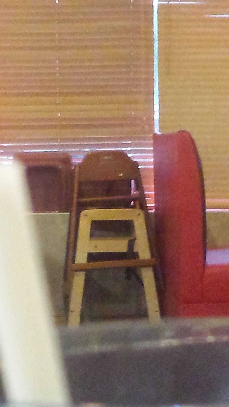 Main Moon Chinese Kitchen | restaurant | 40 Central Plaza, Ilion, NY 13357, USA | 3158957404 OR +1 315-895-7404