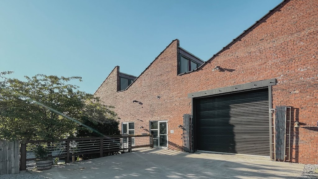 Twin Petrels Seltzer Co. | restaurant | 1250 Niagara St Suite 400, Buffalo, NY 14213, USA | 7163221033 OR +1 716-322-1033