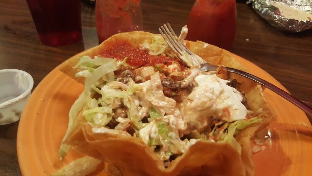 Mi Finca Mexican Restaurant | restaurant | 1101 Lisbon St, Clinton, NC 28328, USA | 9102990628 OR +1 910-299-0628