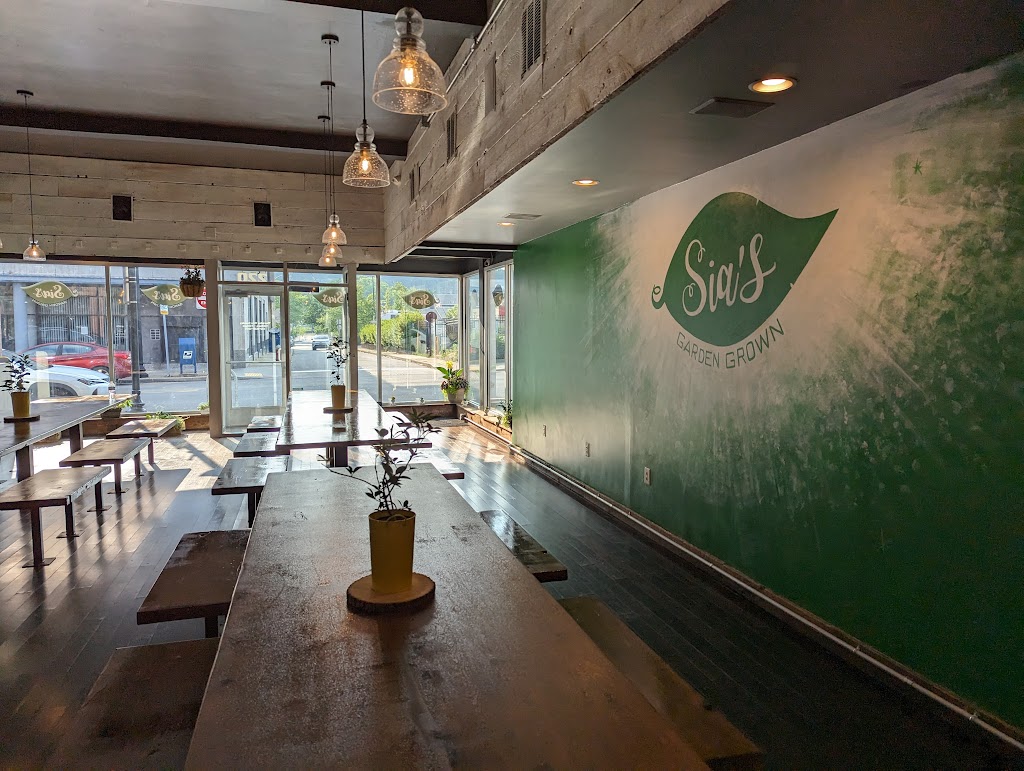 Sias Garden Grown | restaurant | 220 N Highland Ave, Pittsburgh, PA 15206, USA | 4128391200 OR +1 412-839-1200