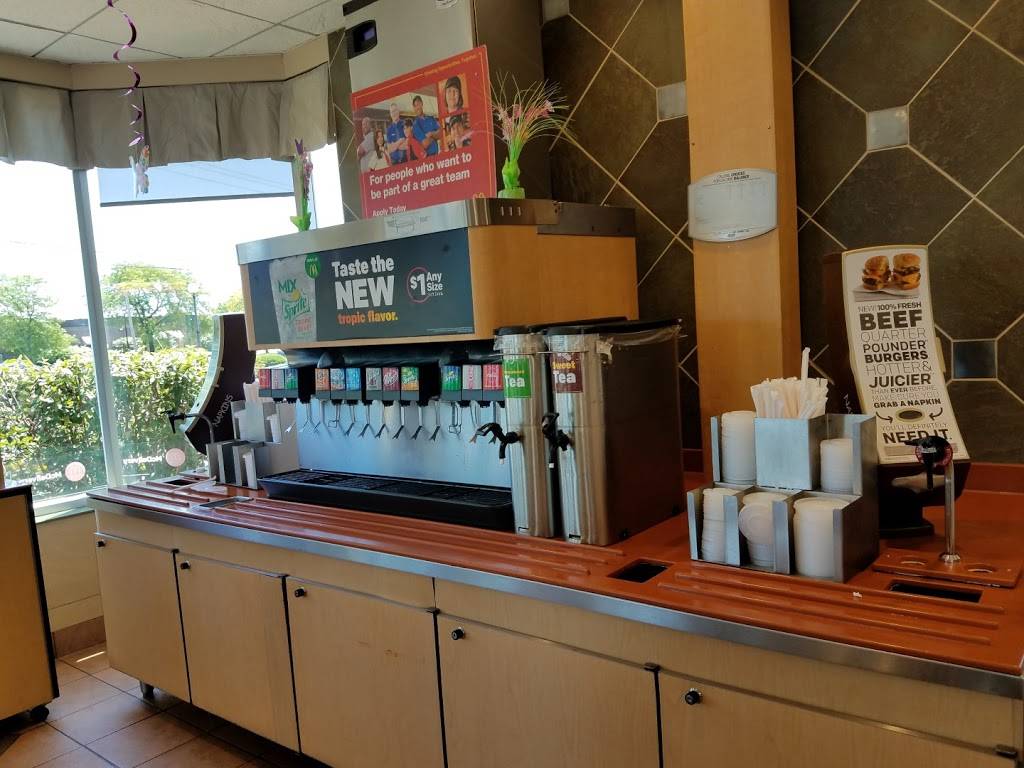 McDonalds | cafe | 2S606 IL-59, Warrenville, IL 60555, USA | 6303936685 OR +1 630-393-6685