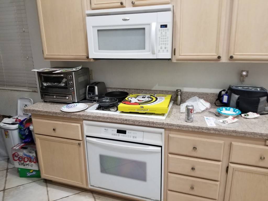 Hungry Howies Pizza | meal delivery | 4045 S Buffalo Dr, Las Vegas, NV 89147, USA | 7028322844 OR +1 702-832-2844