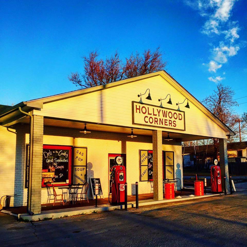 Hollywood Corners | restaurant | 4712 N Porter Ave, Norman, OK 73071, USA | 4057014990 OR +1 405-701-4990