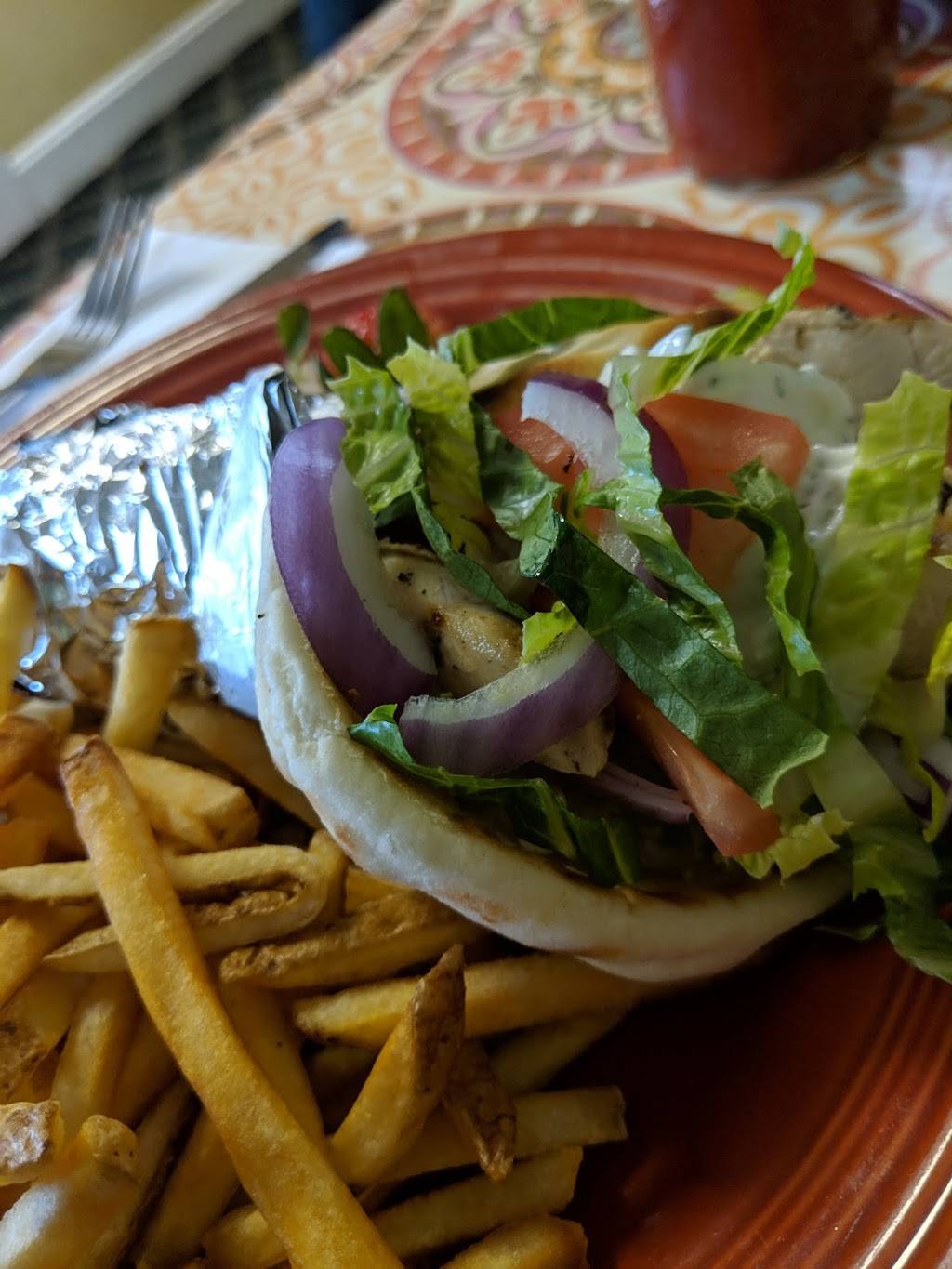 Sweet Basil | restaurant | 134 NW Broad St, Southern Pines, NC 28387, USA | 9106931487 OR +1 910-693-1487