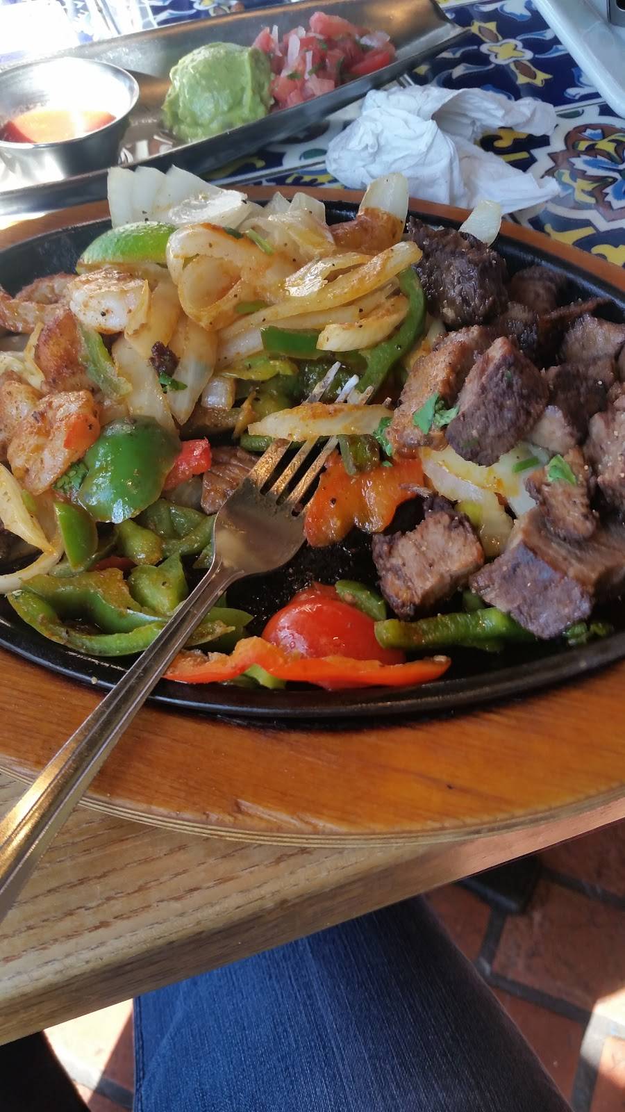 Chilis Grill & Bar | meal takeaway | 2425 Southlake Mall, Merrillville, IN 46410, USA | 2197911504 OR +1 219-791-1504