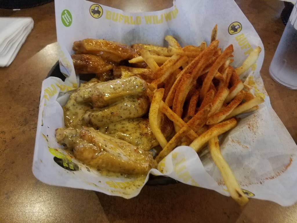 Buffalo Wild Wings | restaurant | 103 Quarry Rd, Downingtown, PA 19335, USA | 6102691157 OR +1 610-269-1157