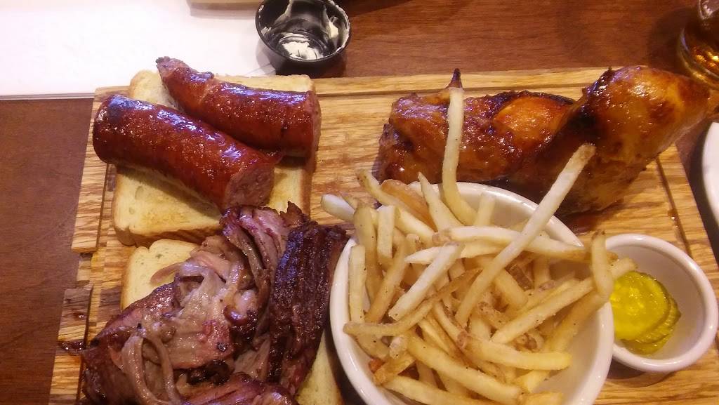 Logans Roadhouse | restaurant | 727 Thompson Ln, Nashville, TN 37204, USA | 6153857712 OR +1 615-385-7712