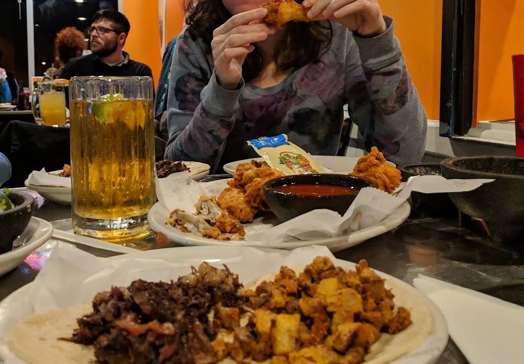 Taco Boy Sports Bar & Grill | restaurant | 747 N Campbell Station Rd, Knoxville, TN 37932, USA | 8652887889 OR +1 865-288-7889