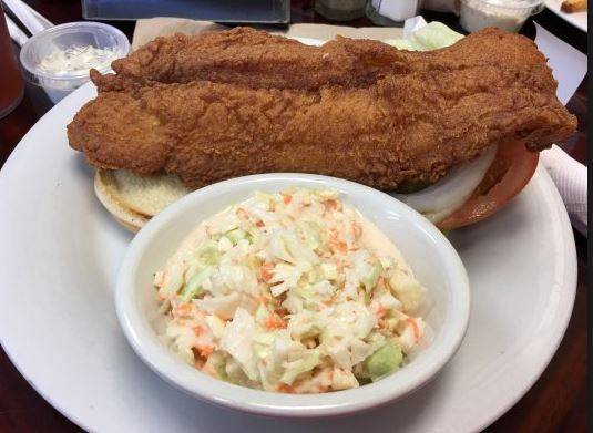 Robbies Cafe | restaurant | 803 Pinewood Way SW, Live Oak, FL 32064, USA | 3863302825 OR +1 386-330-2825