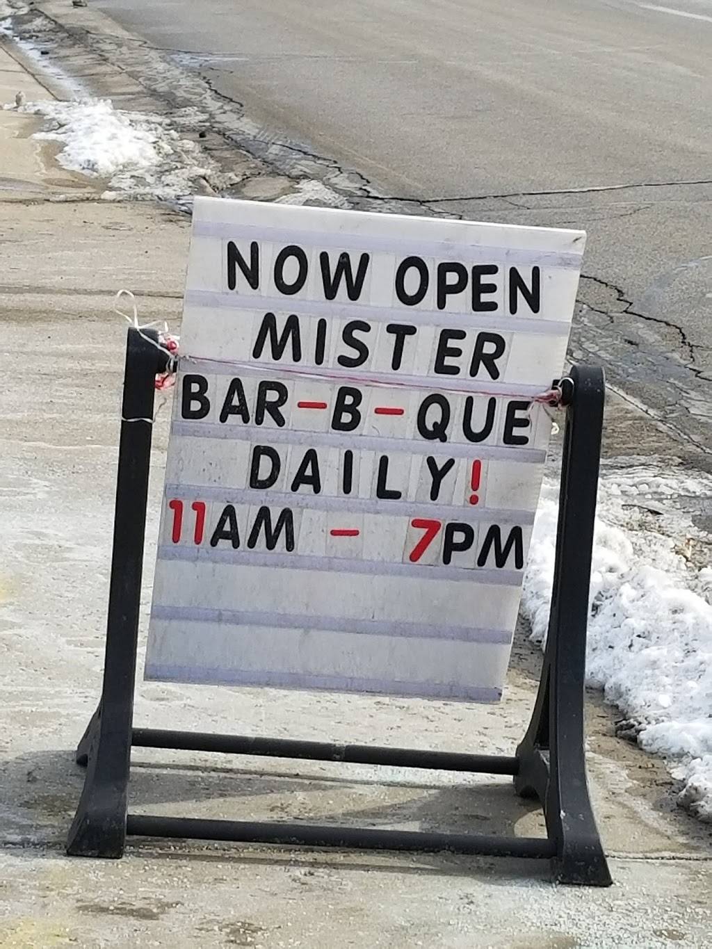 Mister Bar-B-Que | restaurant | 8322 W Lincoln Ave, West Allis, WI 53219, USA | 4143914760 OR +1 414-391-4760