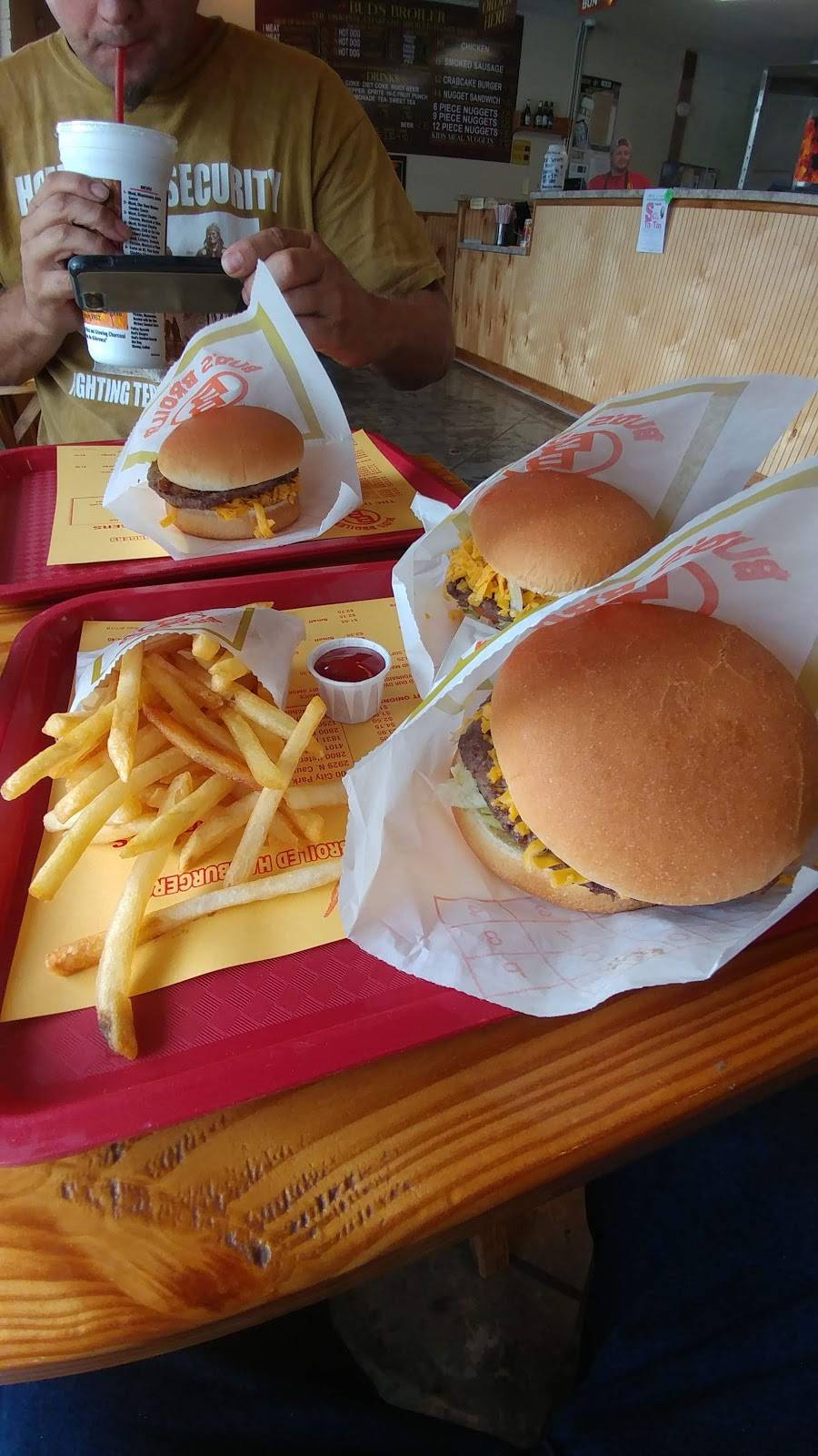 Buds Brolier River Ridge | restaurant | 10210 Jefferson Hwy, River Ridge, LA 70123, USA | 5043052784 OR +1 504-305-2784