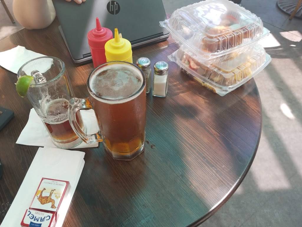 Costellos Neighborhood Tavern | restaurant | 27567 Puerta Real, Mission Viejo, CA 92691, USA | 9495823140 OR +1 949-582-3140