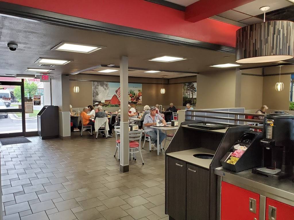 Hardees | restaurant | 1029 N Battlefield Blvd, Chesapeake, VA 23320, USA | 7575478230 OR +1 757-547-8230