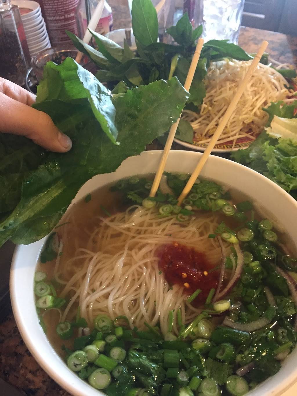 Pho Dūng | restaurant | 13211 Bellaire Blvd, Houston, TX 77083, USA | 2815307722 OR +1 281-530-7722