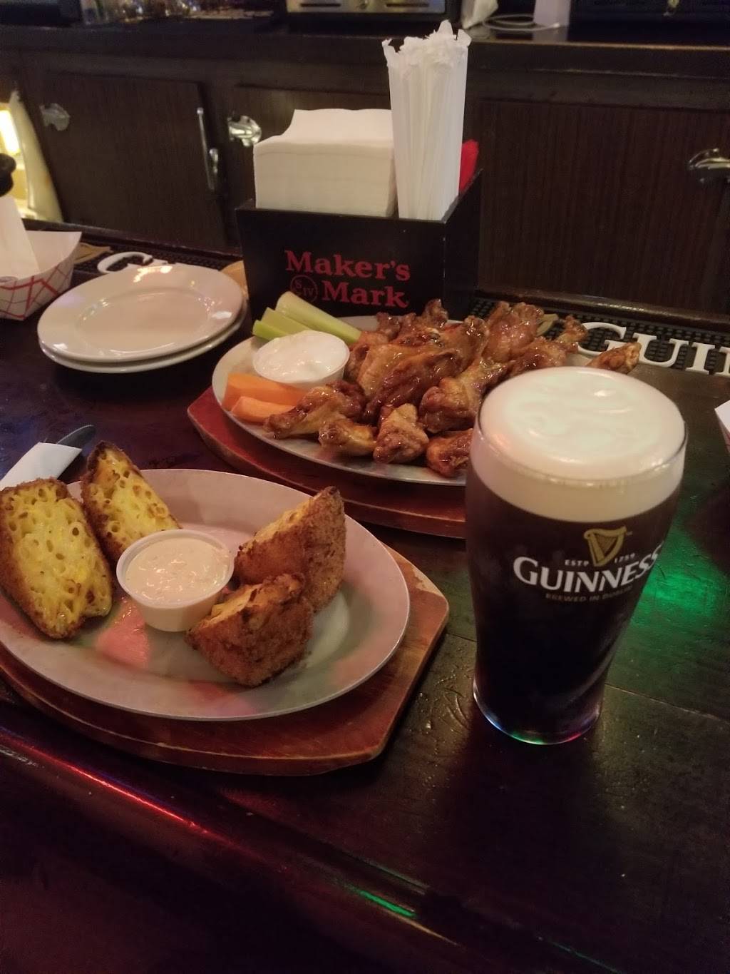 The Penny Pub | restaurant | 79 W Main St, Bay Shore, NY 11706, USA | 6319694061 OR +1 631-969-4061