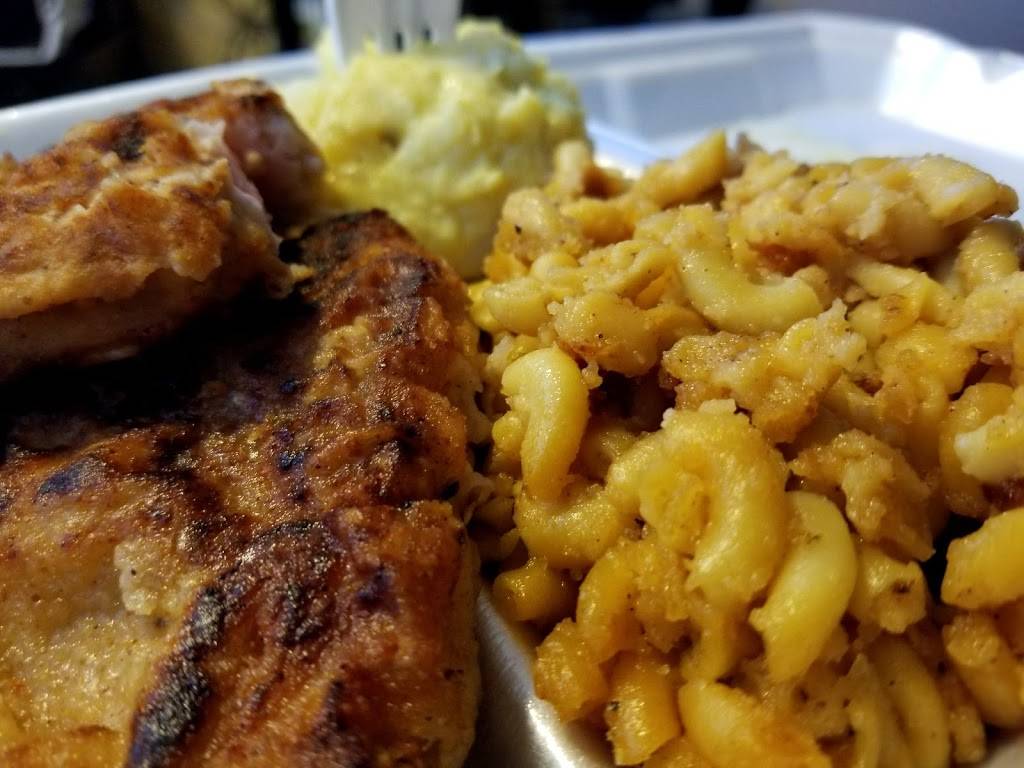 Fuentes Grill | restaurant | 13325 Woodbridge St, Woodbridge, VA 22191, USA | 7034905397 OR +1 703-490-5397