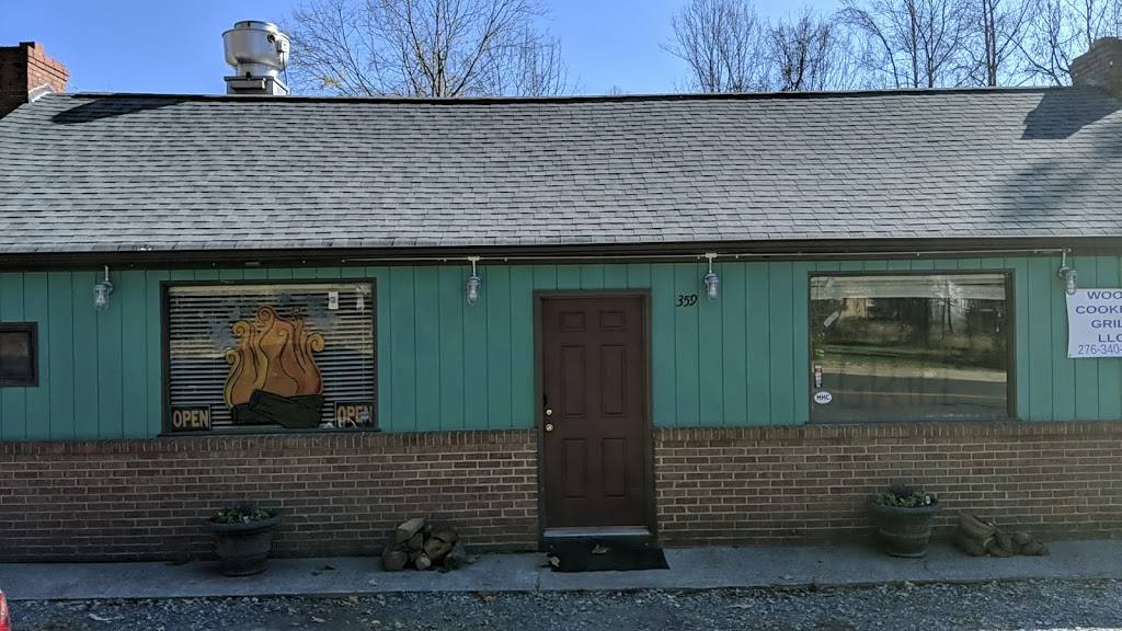 Hyltons Wood-Cooking Grill | restaurant | 359 Co Rd 609, Fieldale, VA 24089, USA | 2766734379 OR +1 276-673-4379