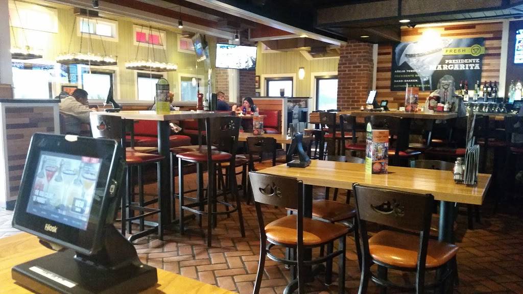 Chilis Grill & Bar | meal takeaway | 255 E Basse Rd #1100, San Antonio, TX 78209, USA | 2108041110 OR +1 210-804-1110