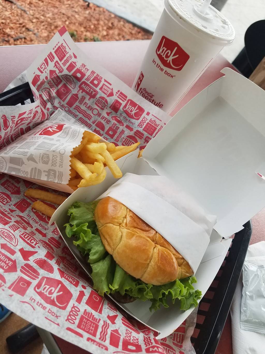 Jack in the Box | restaurant | 7120 S Broadway, Los Angeles, CA 90003, USA | 3237515083 OR +1 323-751-5083