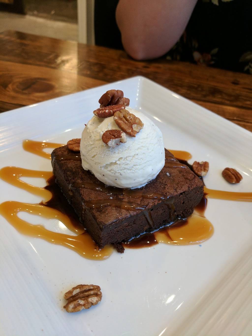 Rocktown Kitchen | restaurant | 217 S Liberty St #101, Harrisonburg, VA 22801, USA | 5402172425 OR +1 540-217-2425