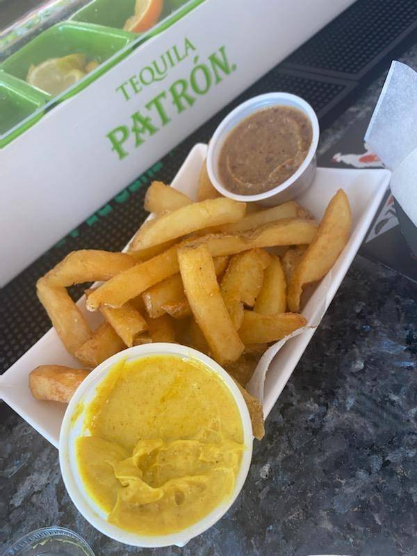 Wing-itz Hampton | restaurant | 603 Lafayette Rd, Hampton, NH 03842, USA | 6036016258 OR +1 603-601-6258