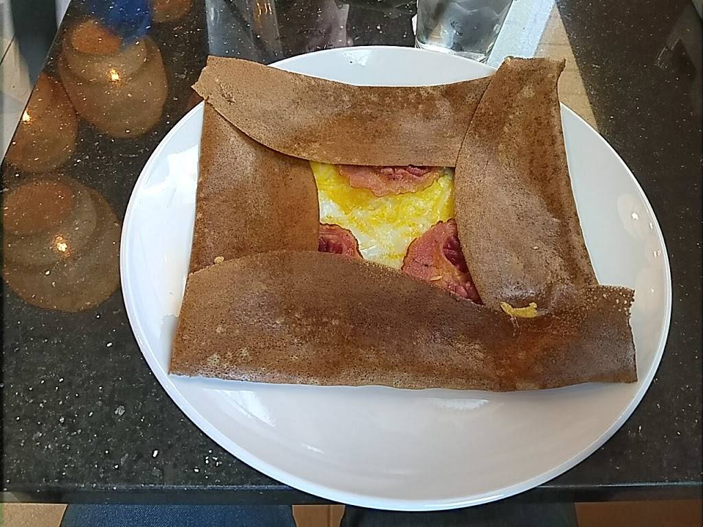 Le Crave of Titusville | restaurant | 2520 S Washington Ave #100, Titusville, FL 32780, USA | 3212927373 OR +1 321-292-7373